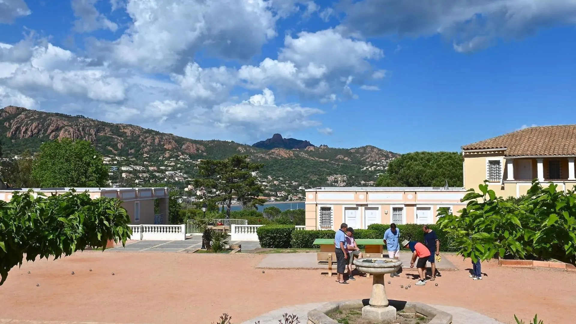 Apartment Village Cap Esterel - Le Belvedere-12 By Interhome Saint-Raphaël