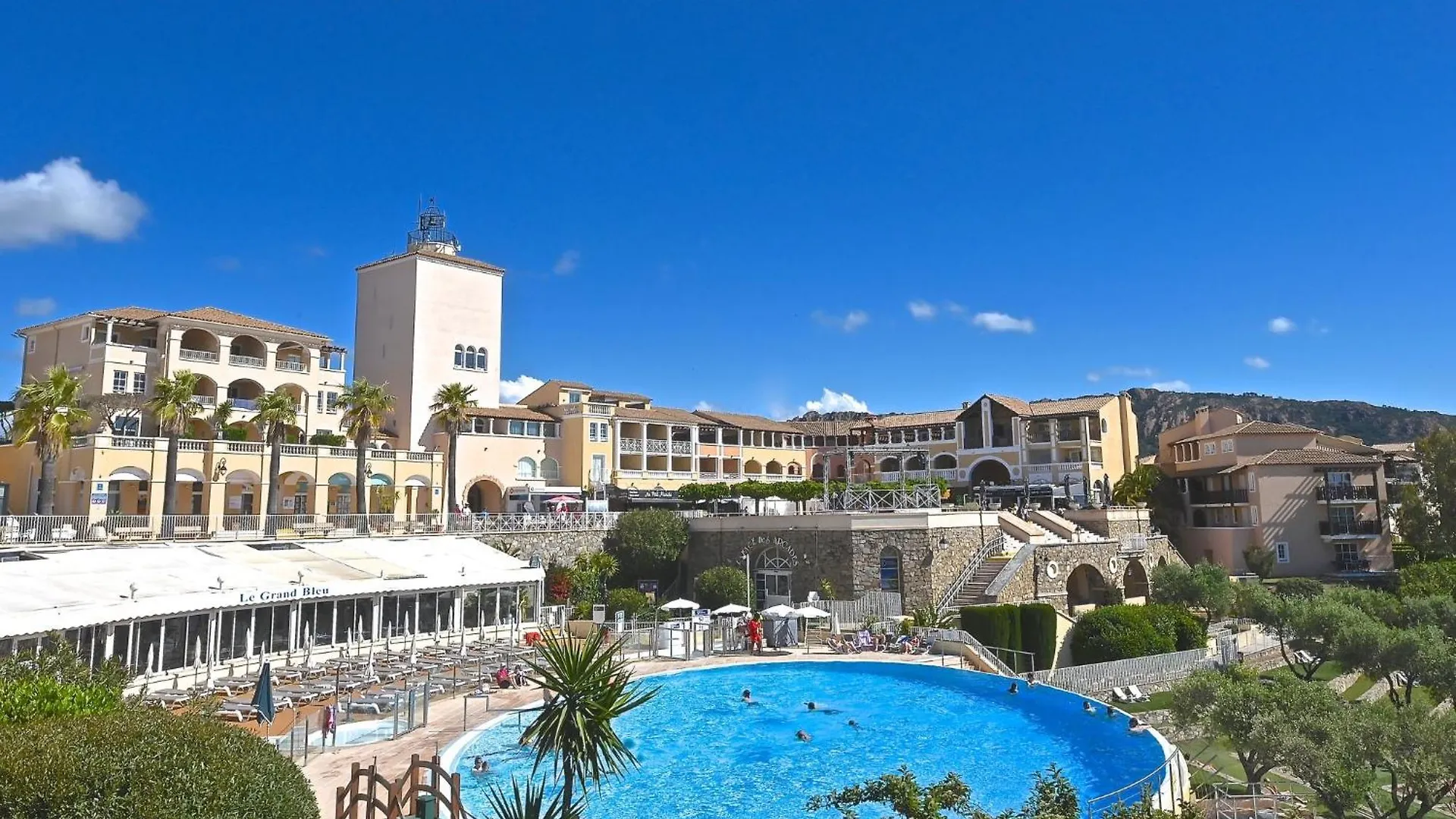 Apartment Village Cap Esterel - Le Belvedere-12 By Interhome Saint-Raphaël 0*,  Francie