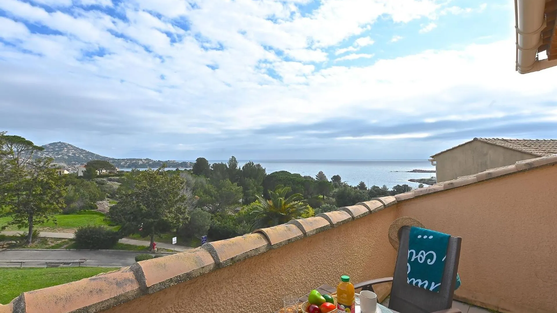 Apartment Village Cap Esterel - Le Belvedere-12 By Interhome Saint-Raphaël