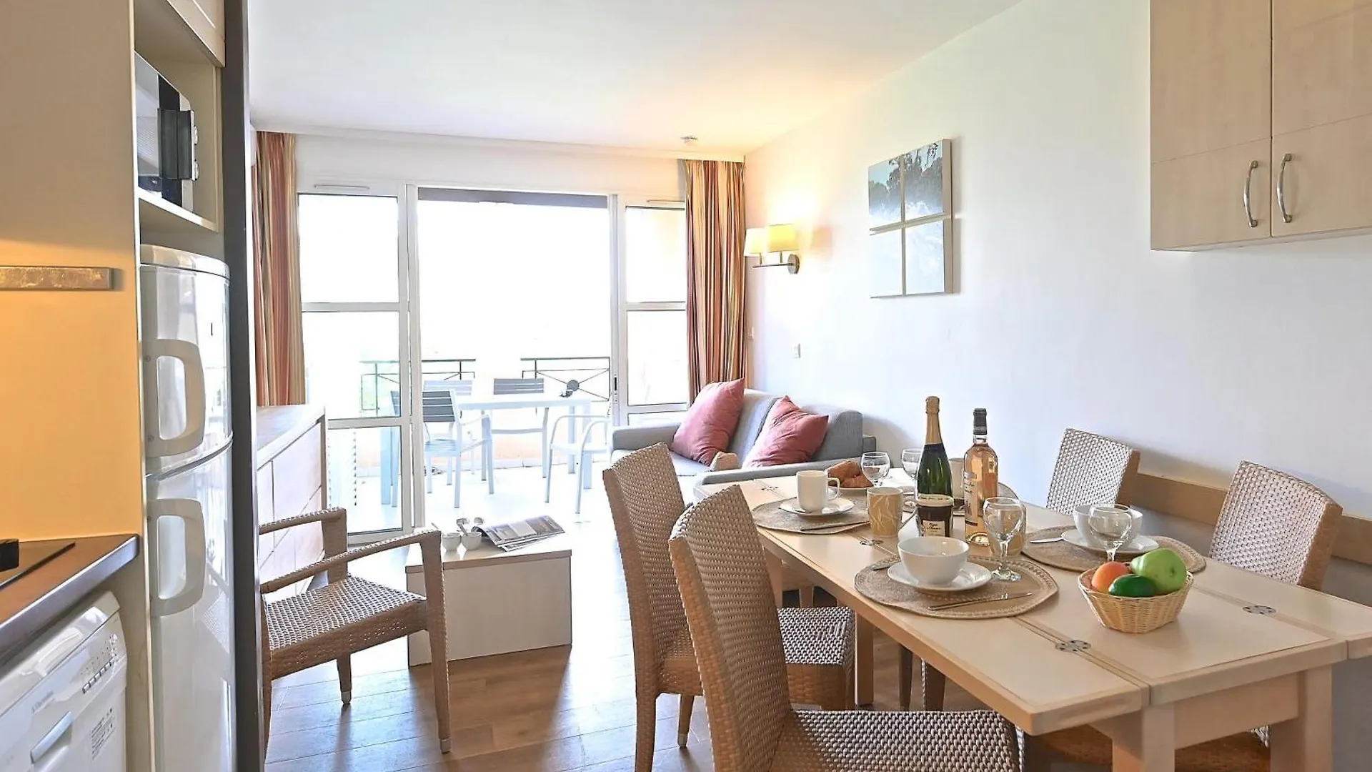 Apartment Village Cap Esterel - Le Belvedere-12 By Interhome Saint-Raphaël