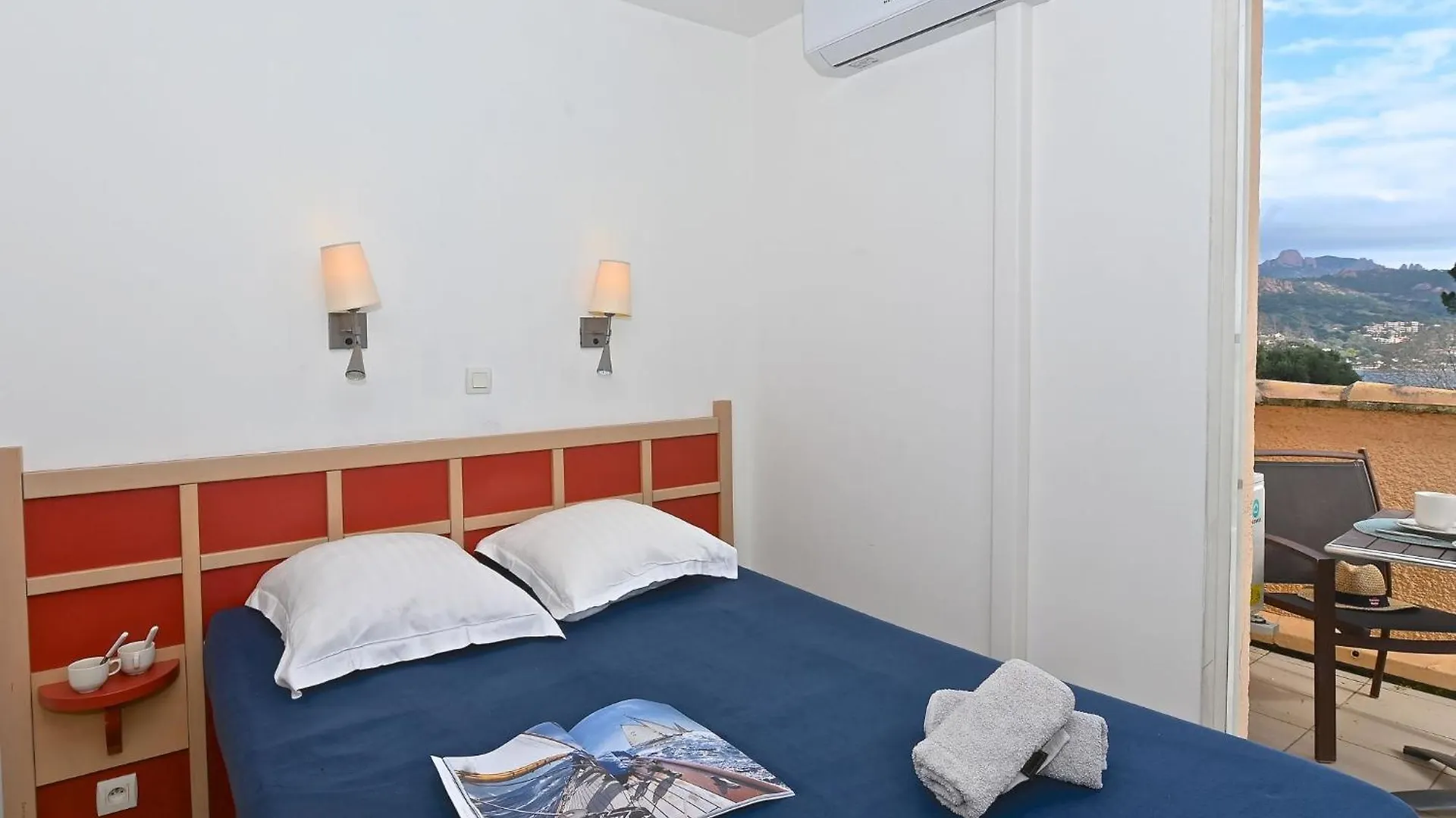 Apartment Village Cap Esterel - Le Belvedere-12 By Interhome Saint-Raphaël