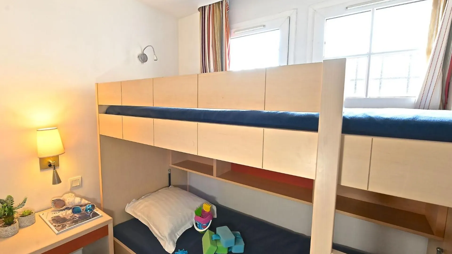 Apartment Village Cap Esterel - Le Belvedere-12 By Interhome Saint-Raphaël